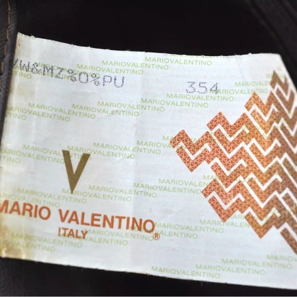 Mario Valentino Bucket Bag -As is -See With Unbranded Chain Straps Preowned - Picture 7 of 17